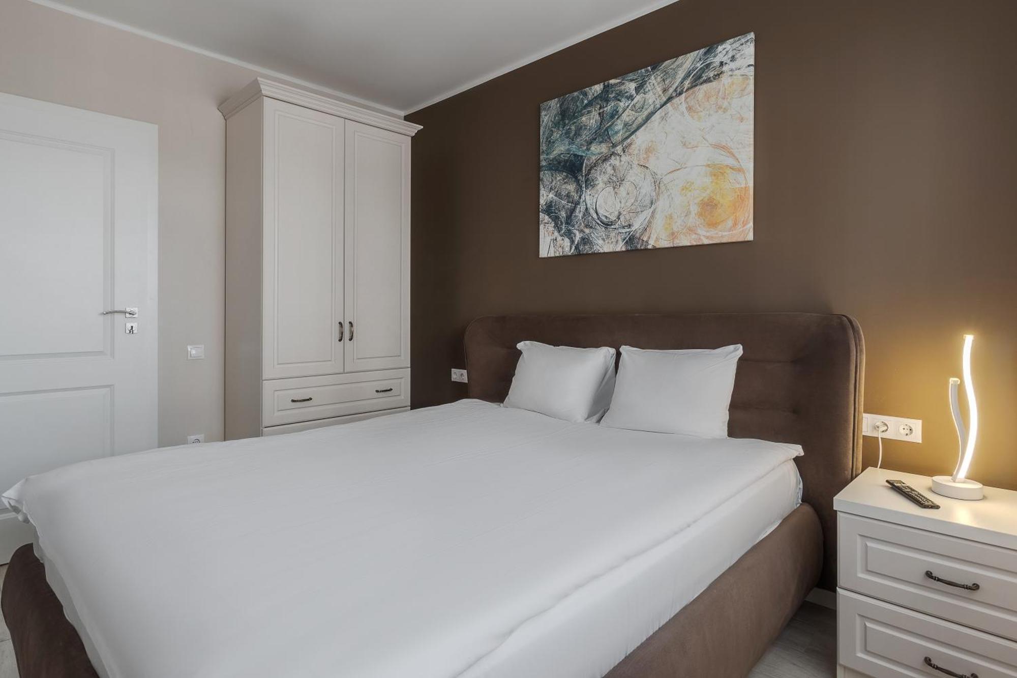 Ceyrat Flat Apartment Oradea Exterior foto
